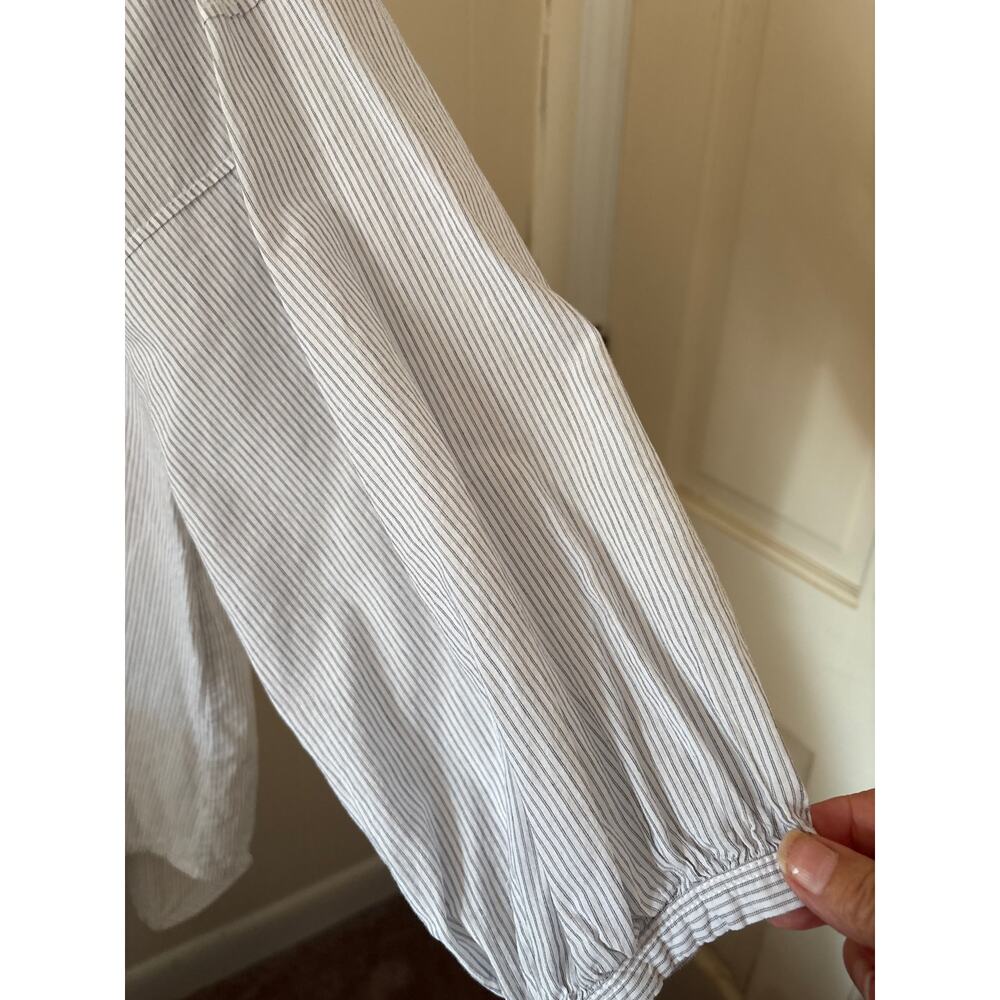 Everlane Gray Pinstripes Ruched Peasant Blouse Sz 16 - Picture 2 of 7